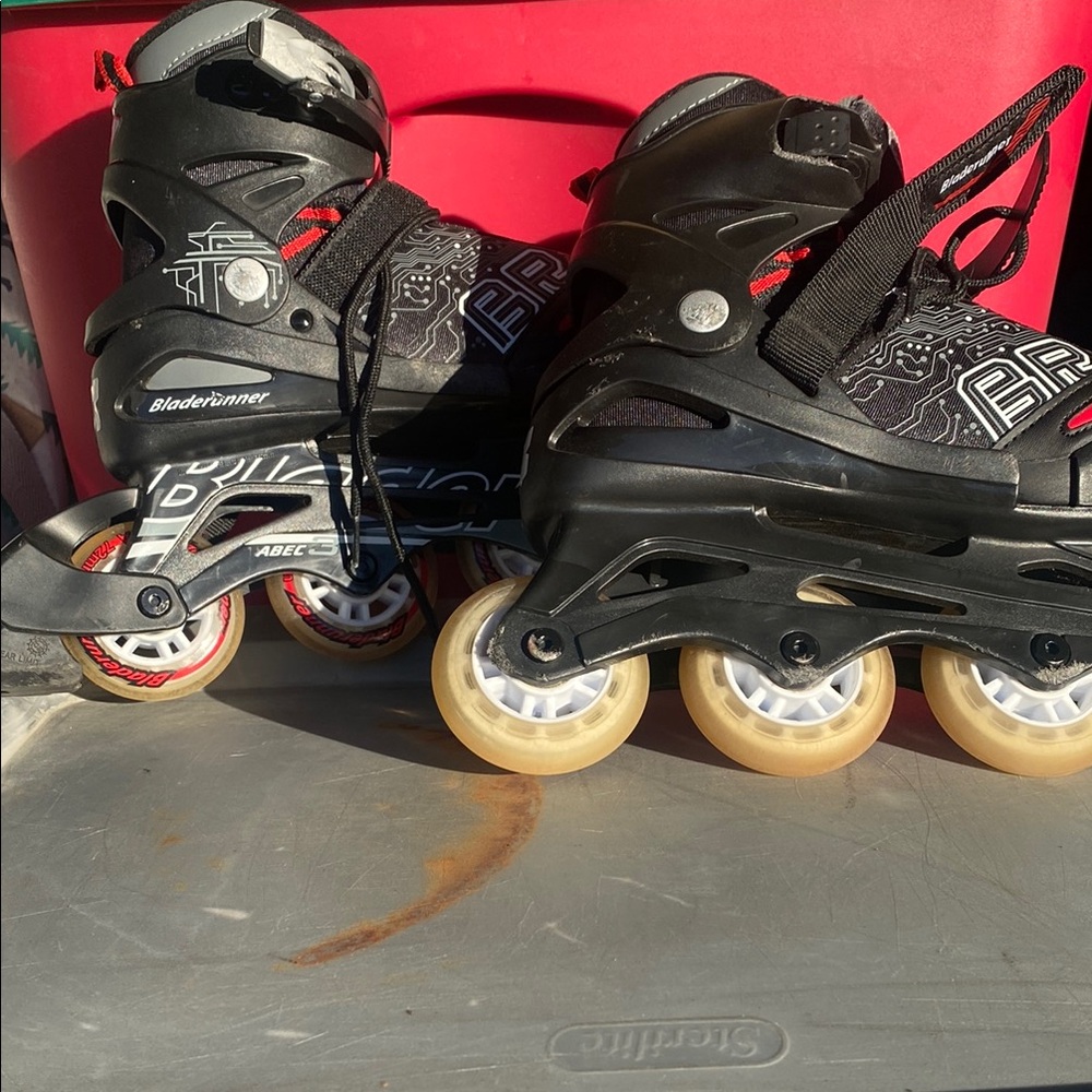 BRAVO Black Inline Skates - Picture 4 of 4